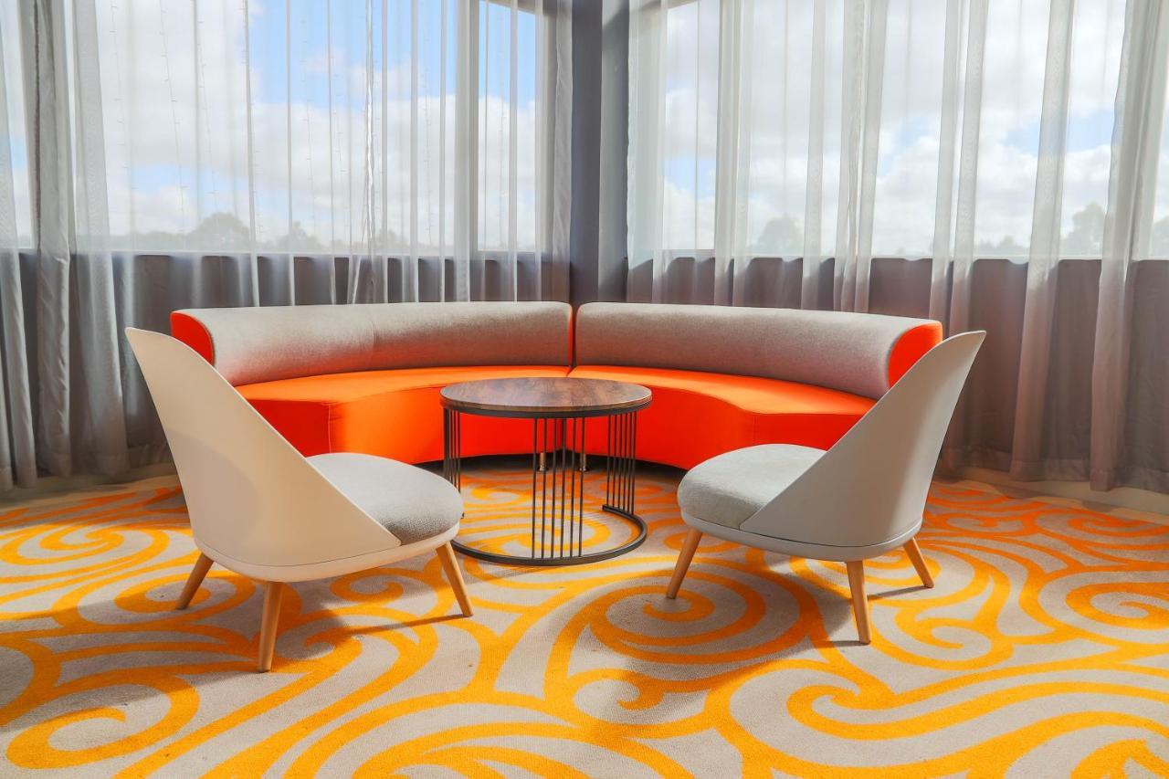 Eka Hotel Елдорет Екстериор снимка